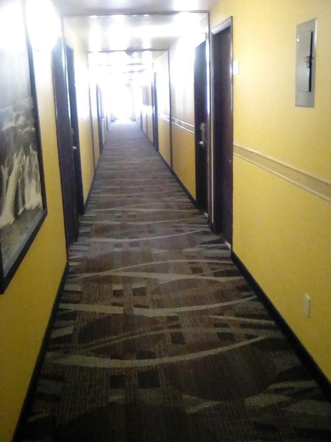 ซูเปอร์ 8 บาย วินด์แฮม ไดมอนด์วิลล์ เคมเมอเรอร์ Motel Kemmerer ภายนอก รูปภาพ